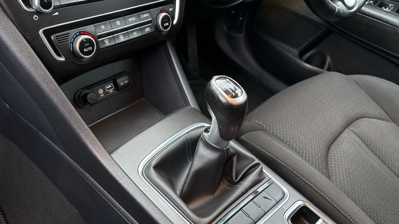 Kia Optima 1.7 CRDi ISG 2 5dr Diesel Estate